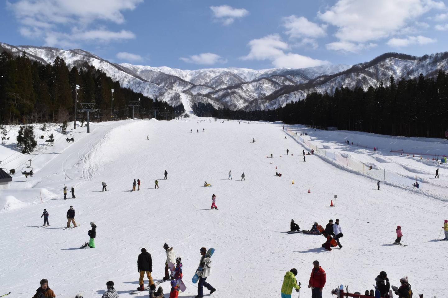 Crowd at Ninox Snow Resort
