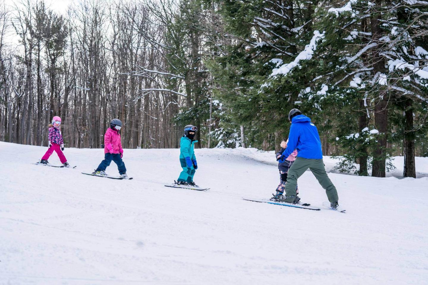 Kids learning to ski at Mont Rigaud