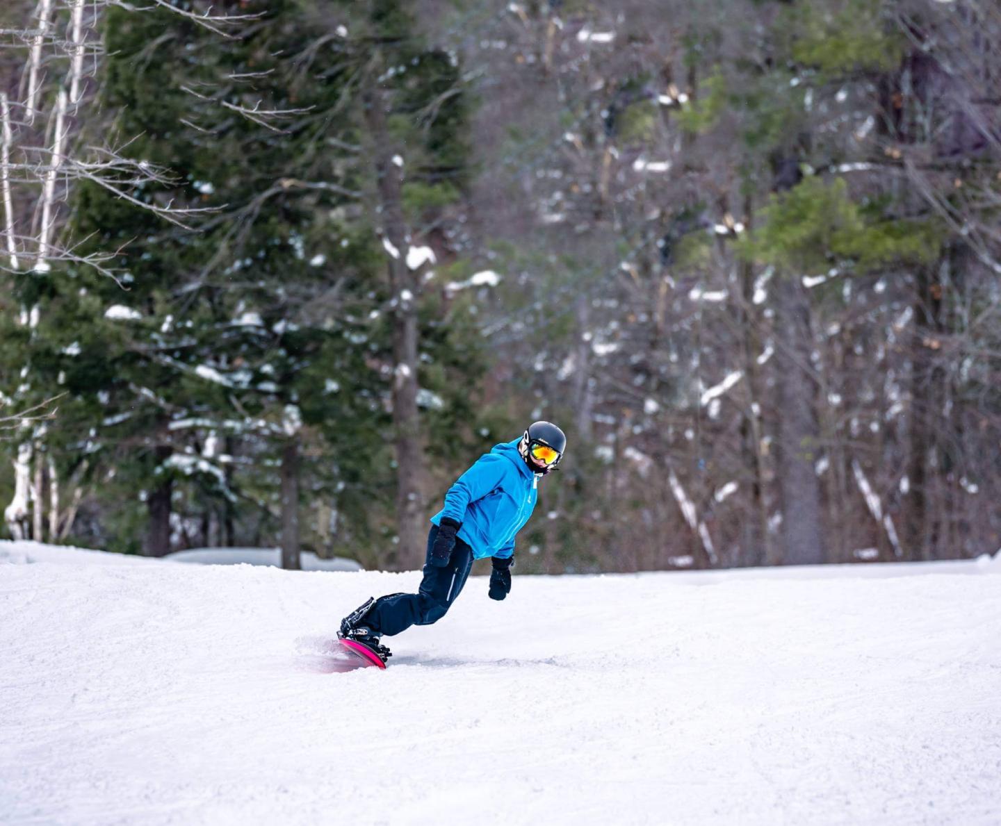 Mont Rigaud snowboarder