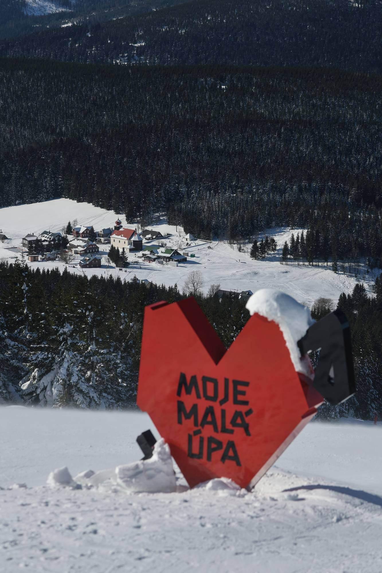 Mala Upa resort from the summit