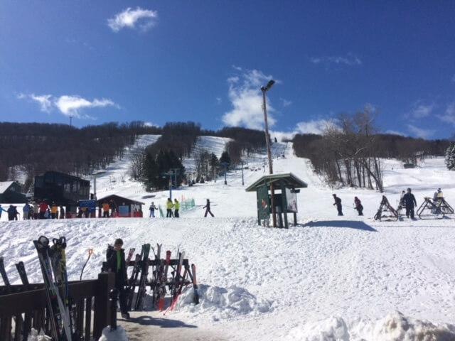 Hunt Hollow clear sky