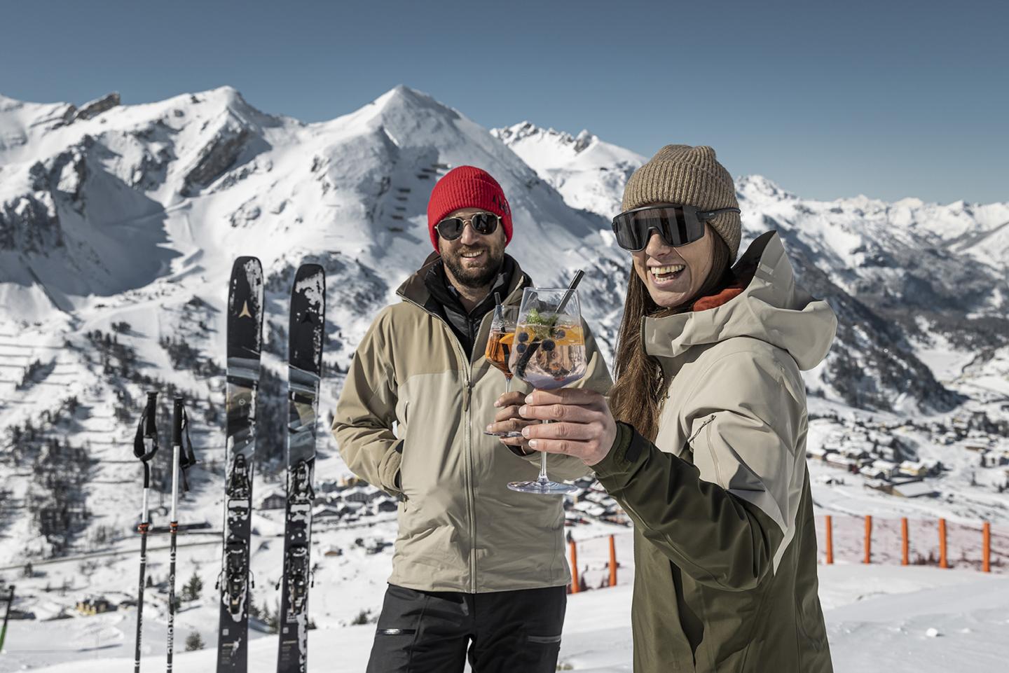 people enjoying a beverage at obertauern