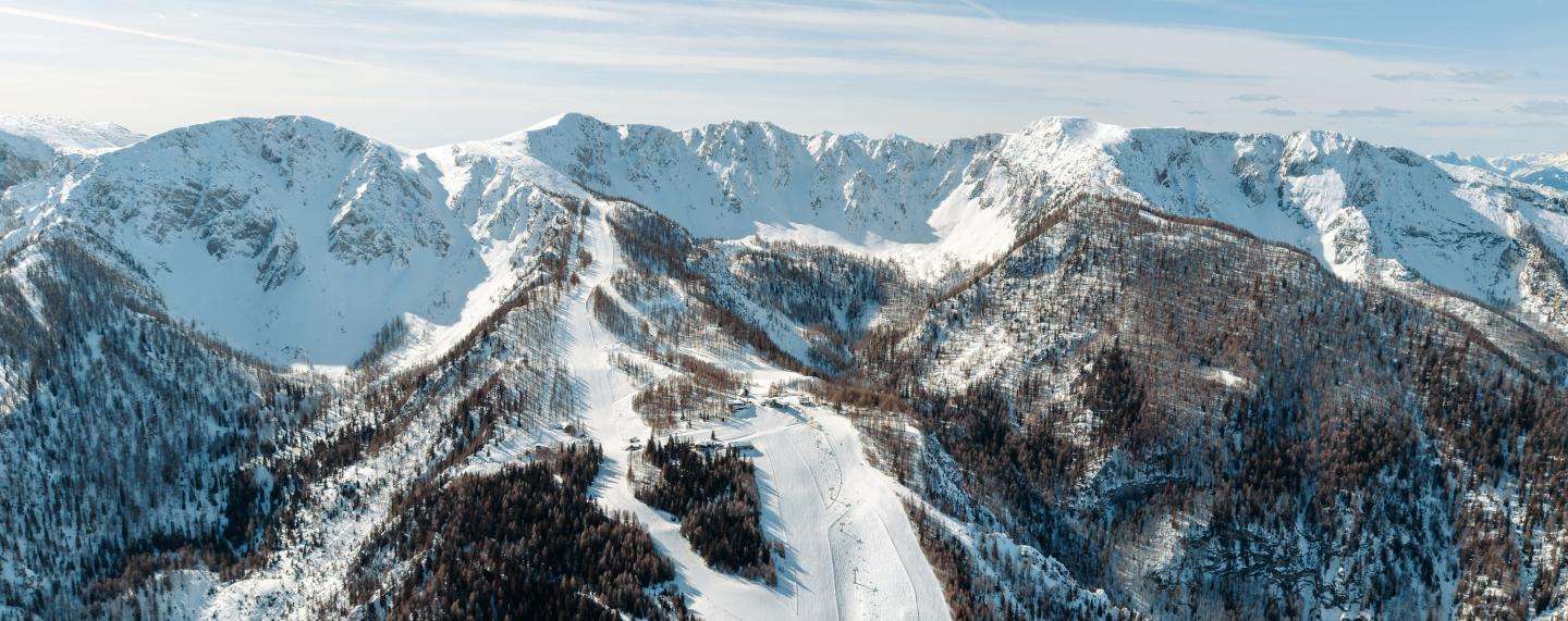 arial landscape shot of petzen austria