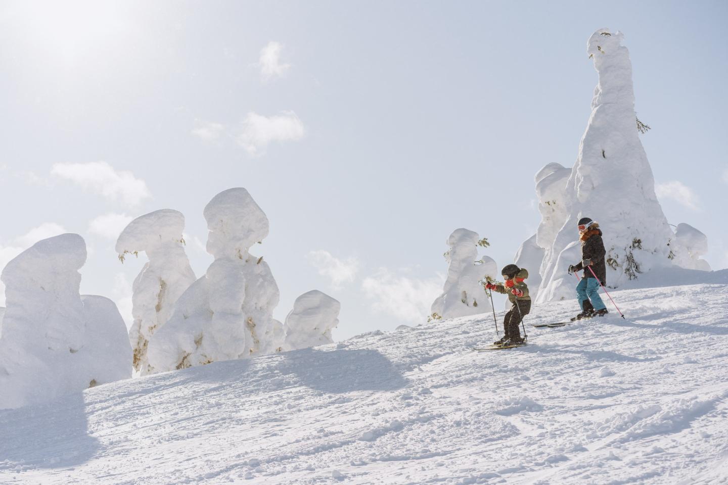 Family skiing at Ruka