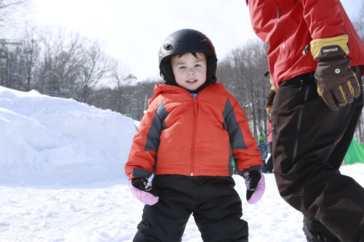 young kid skiing at Winter4Kids in NJ