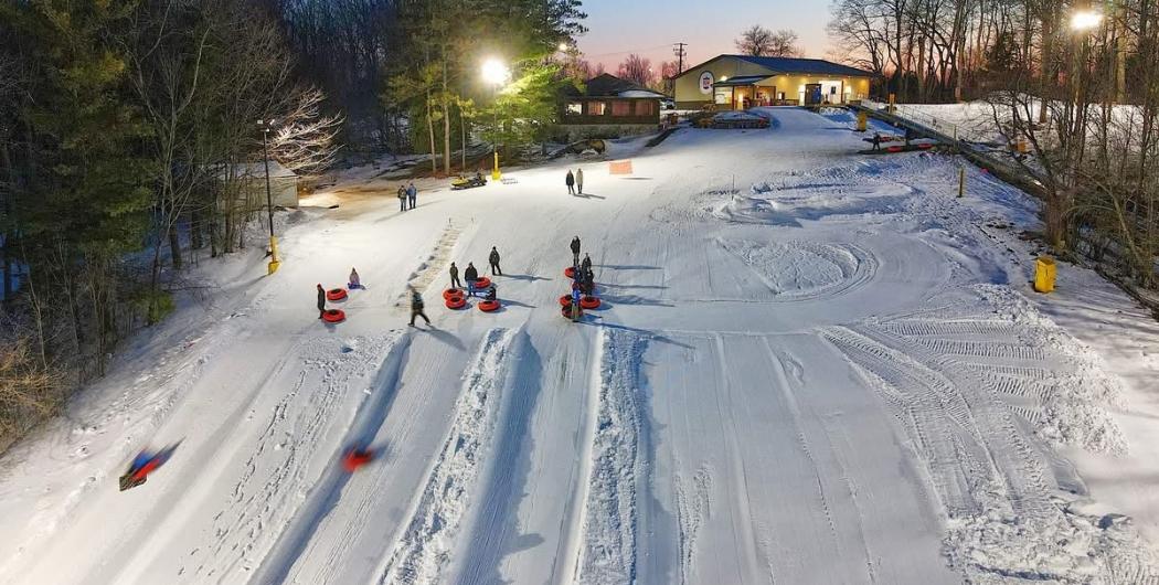 Snow tubing at Nutt Hill