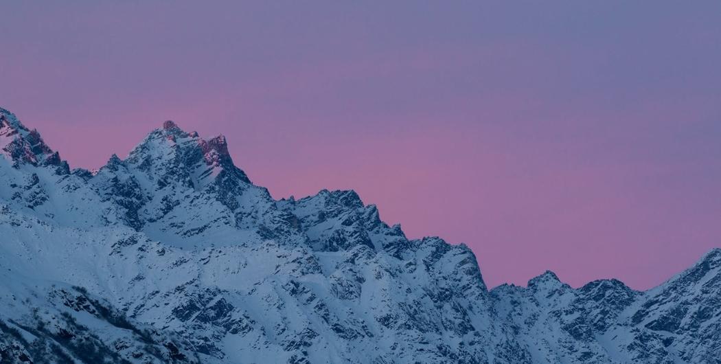 sunset over the mountains at Skeetawk